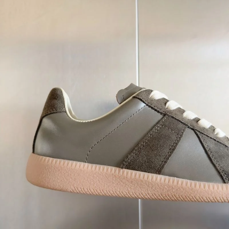 Versatile Maison Margiela Shoes 7663