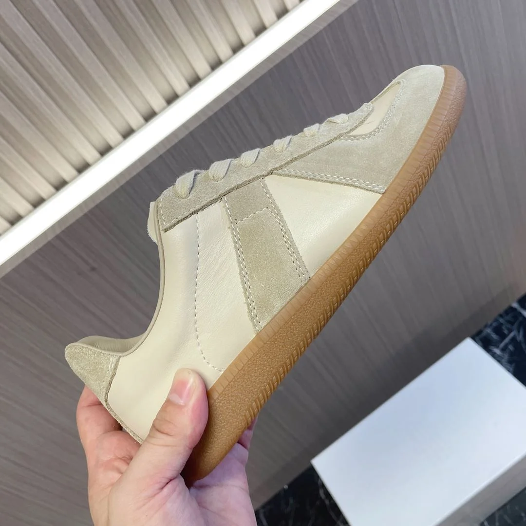 Minimalist Maison Margiela Shoes 7637