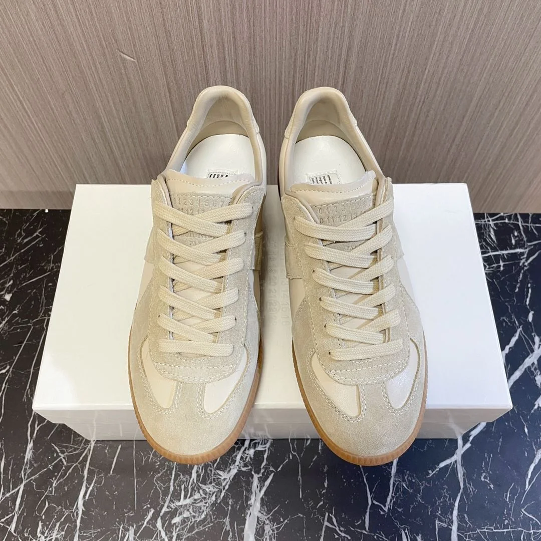 Minimalist Maison Margiela Shoes 7637