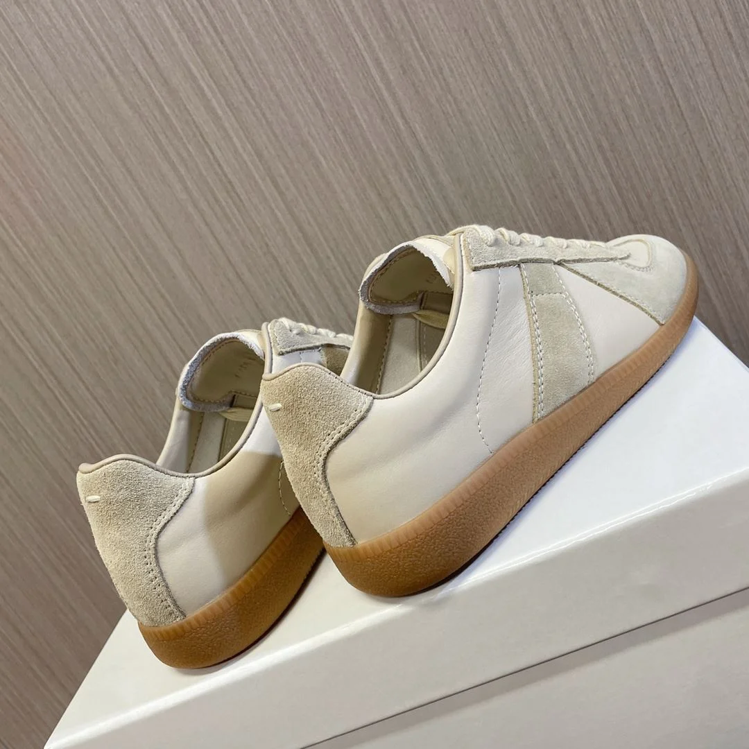 Minimalist Maison Margiela Shoes 7637