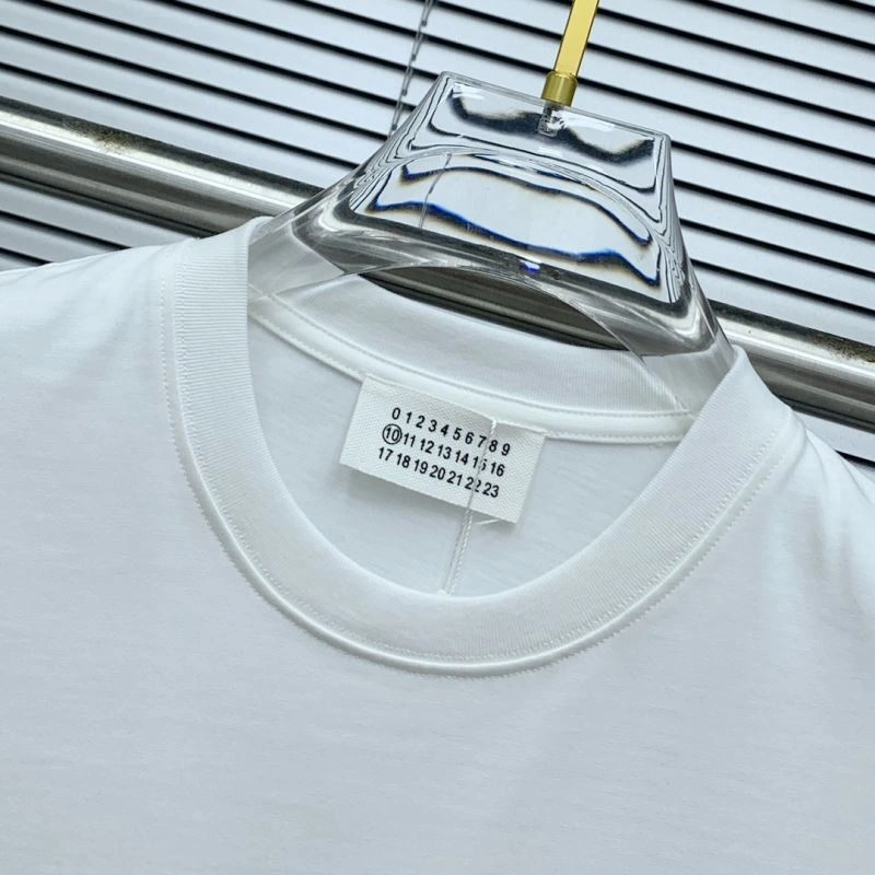 WellDesigned Maison Margiela T-Shirts 162509