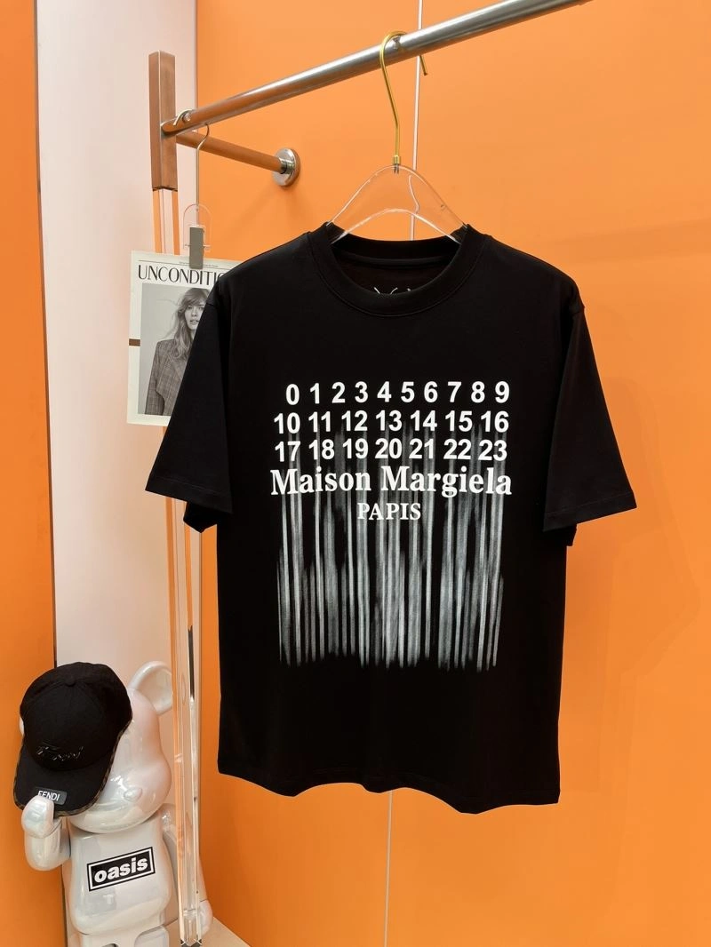 UrbanChic Maison Margiela T-Shirts 161422
