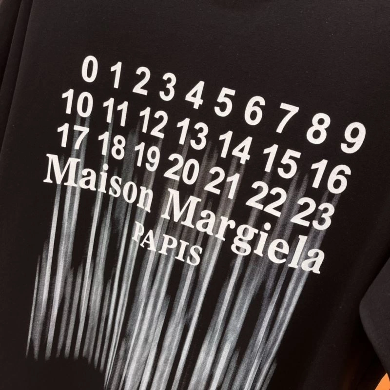 UrbanChic Maison Margiela T-Shirts 161422