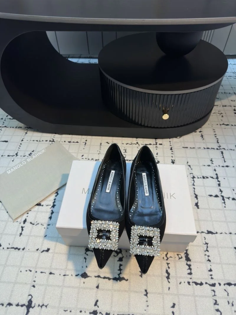 Manolo Blahnik Shoes Seasonal 7641