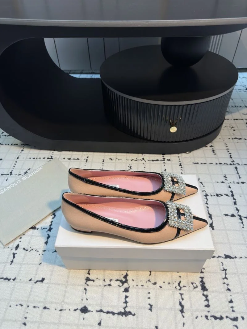 Manolo Blahnik Shoes Classic 7676