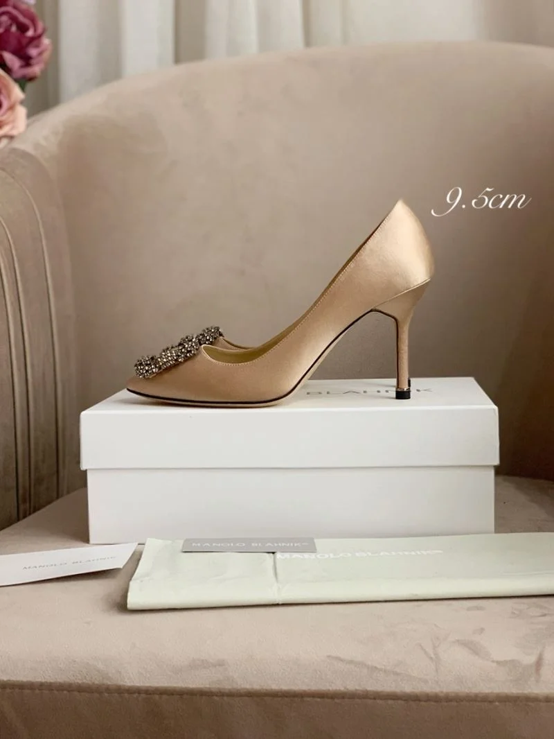 Timeless Manolo Blahnik Shoes 9612