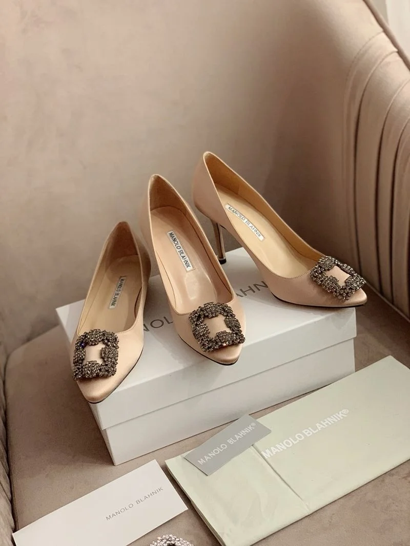 Timeless Manolo Blahnik Shoes 9612