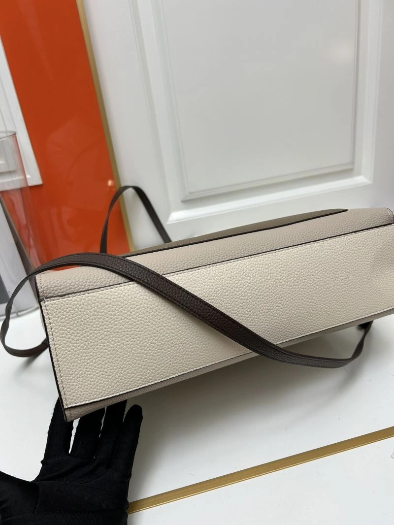 Contemporary Marc Jacobs Shopping Bags 83348