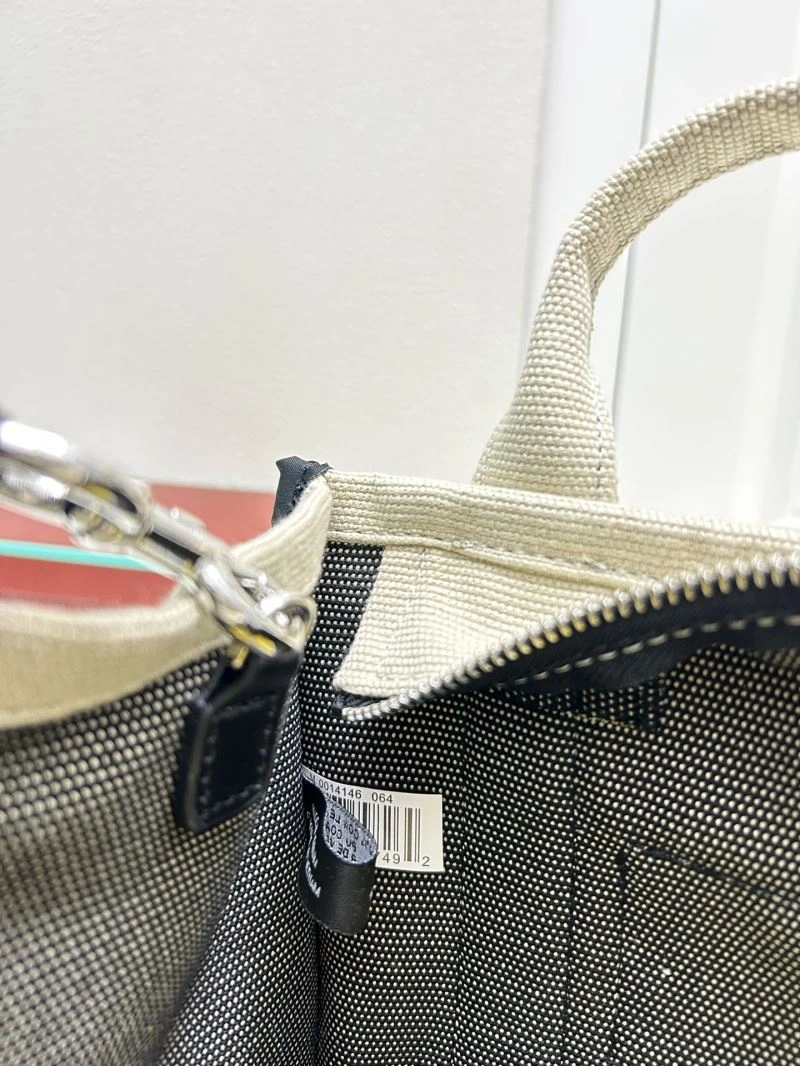 Sporty Marc Jacobs Shopping Bags 83330