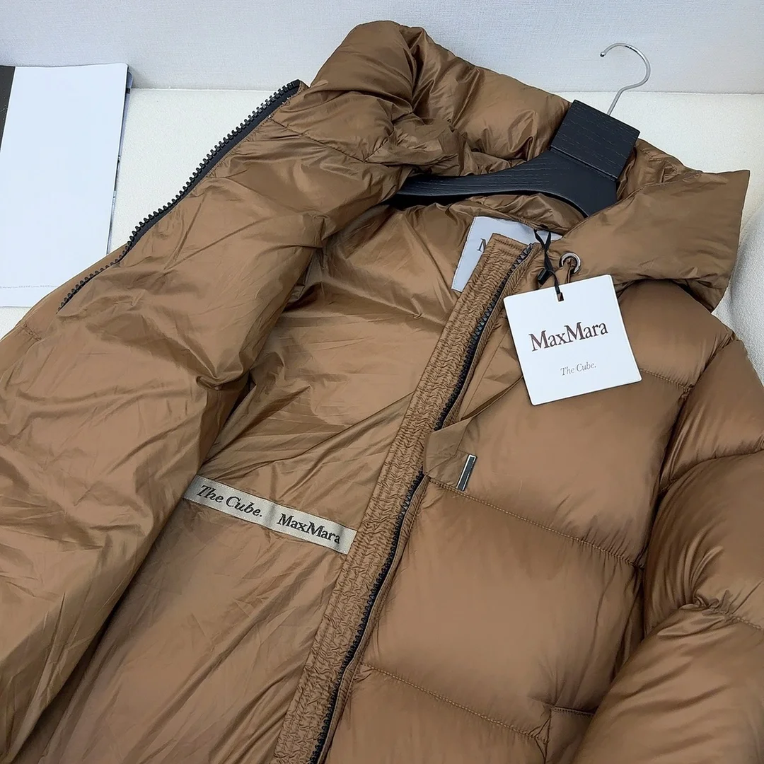 Minimalist Max Mara Down Jackets 165406