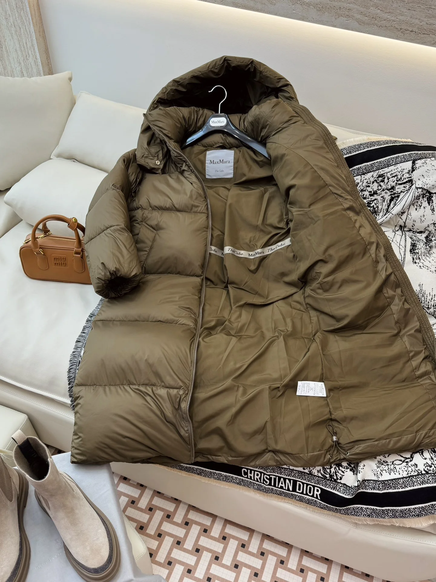 Max Mara Down Jackets FreshLook 165393
