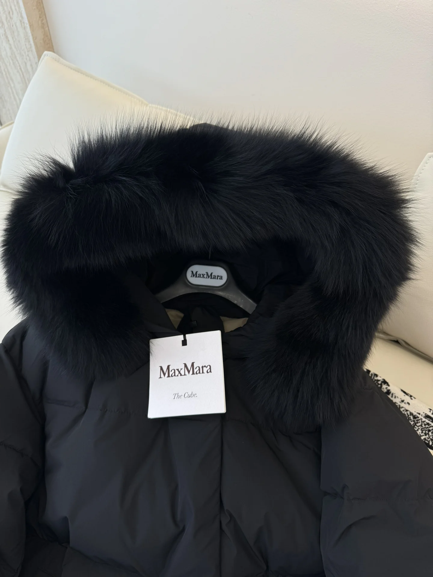 Sleek Max Mara Down Jackets 165417