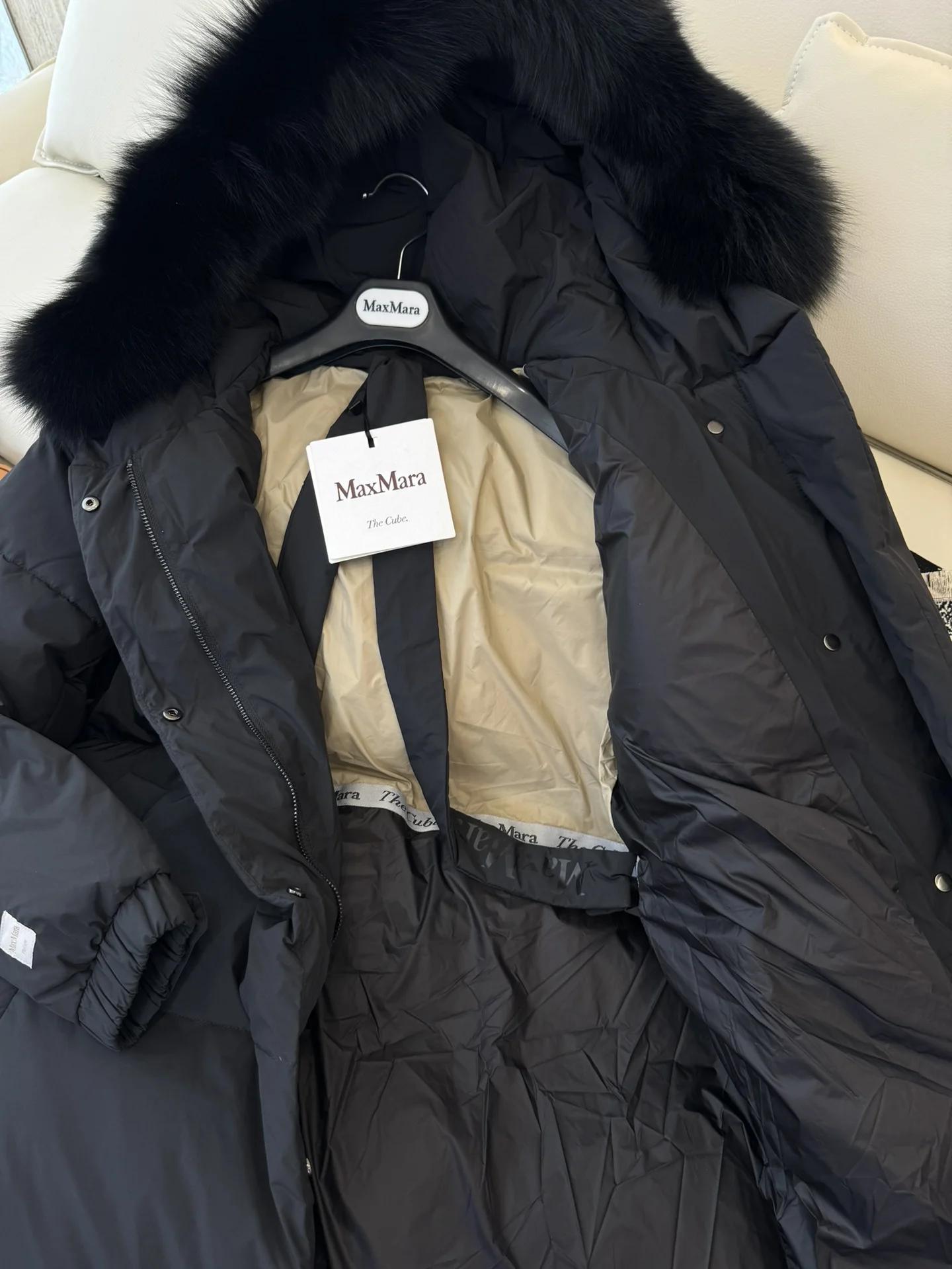 Sleek Max Mara Down Jackets 165417