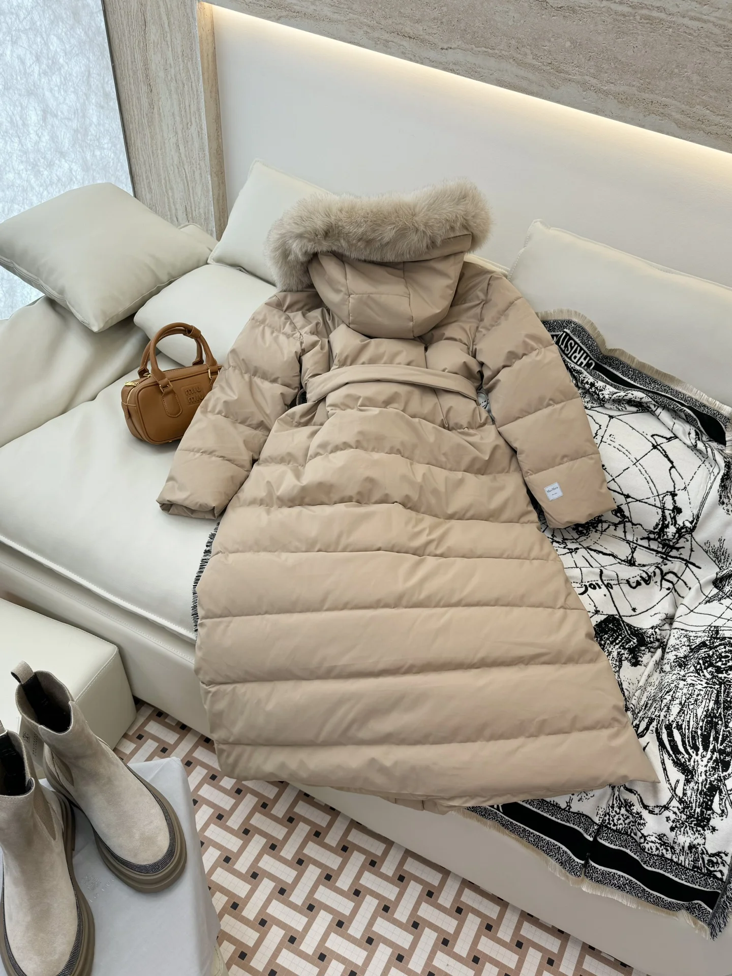 Max Mara Down Jackets EasyCare 165381