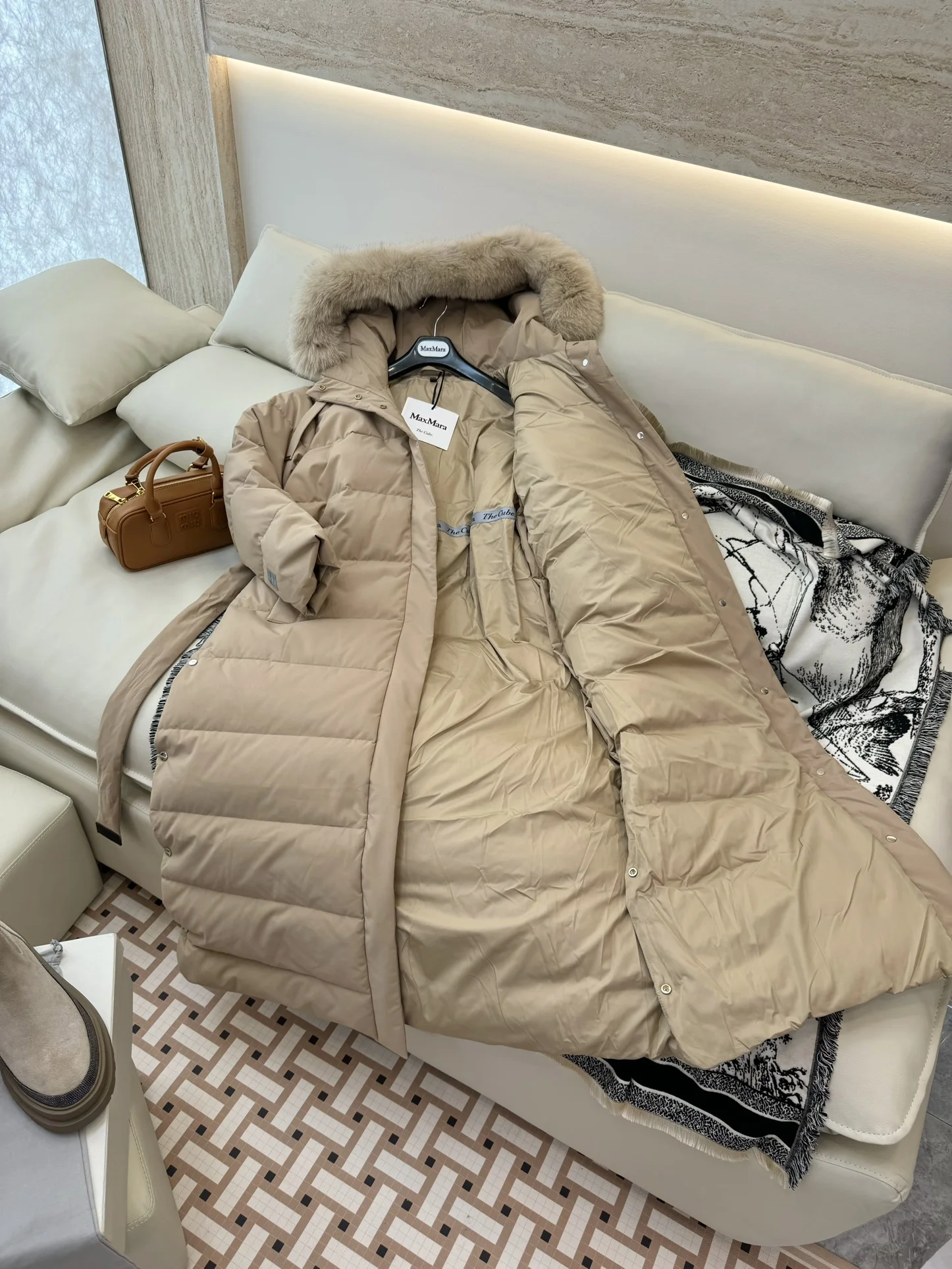 Max Mara Down Jackets EasyCare 165381