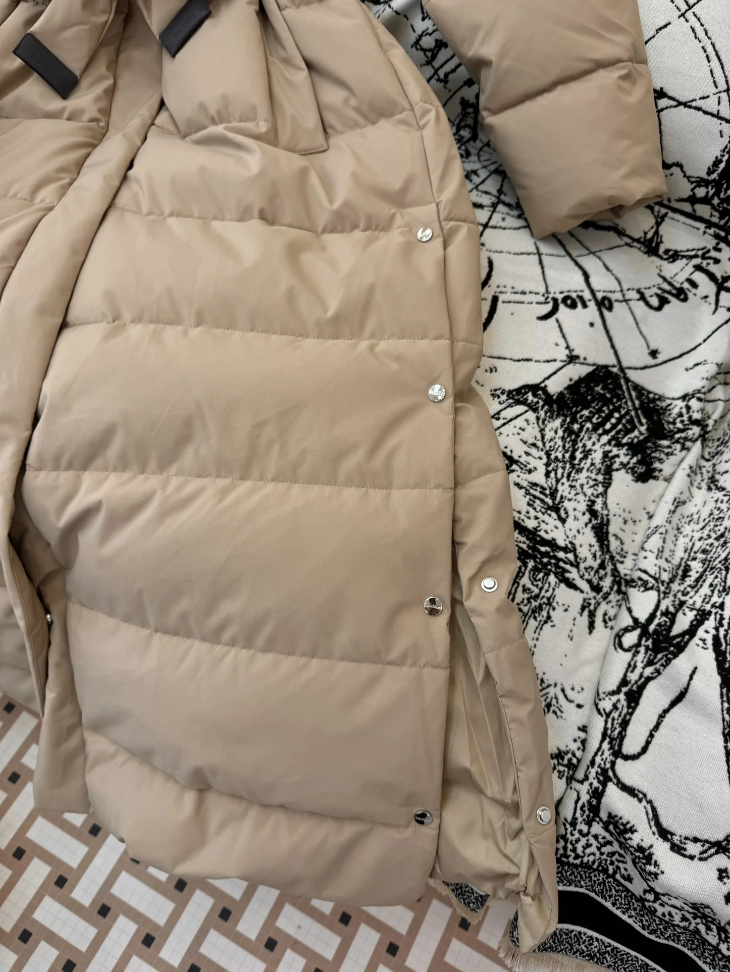 Max Mara Down Jackets EasyCare 165381