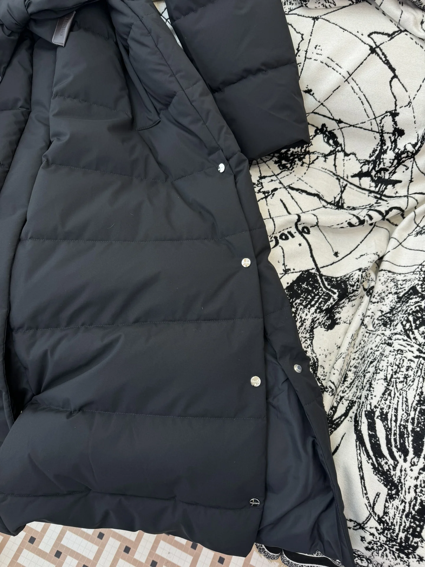 Neat Max Mara Down Jackets 165387
