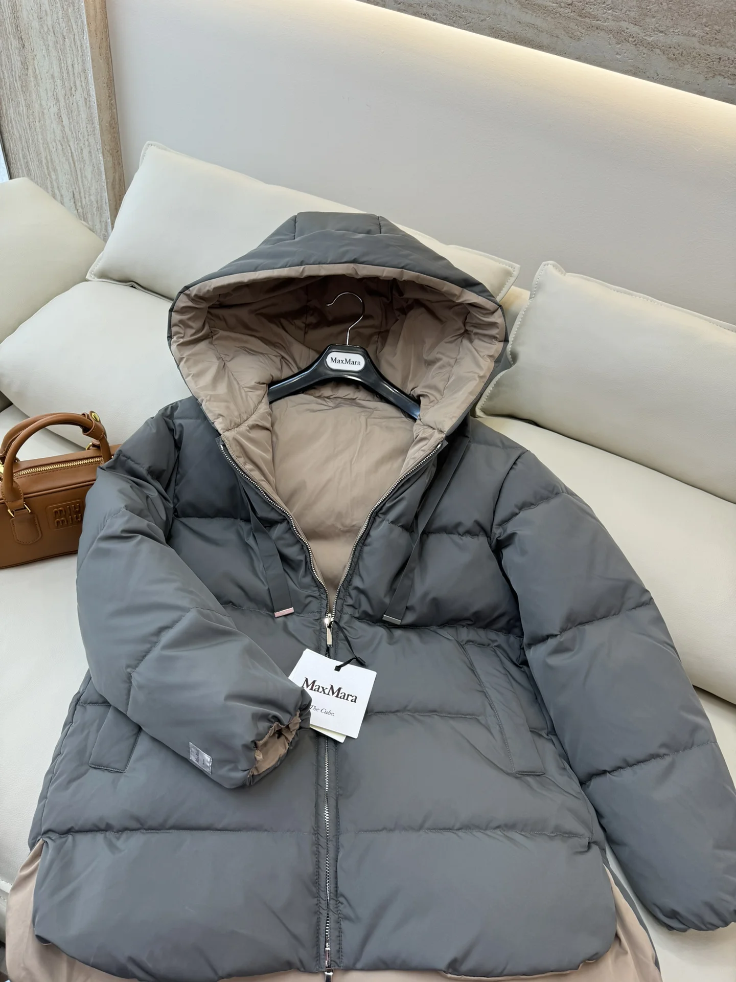 Max Mara Down Jackets WaterResistant 165386