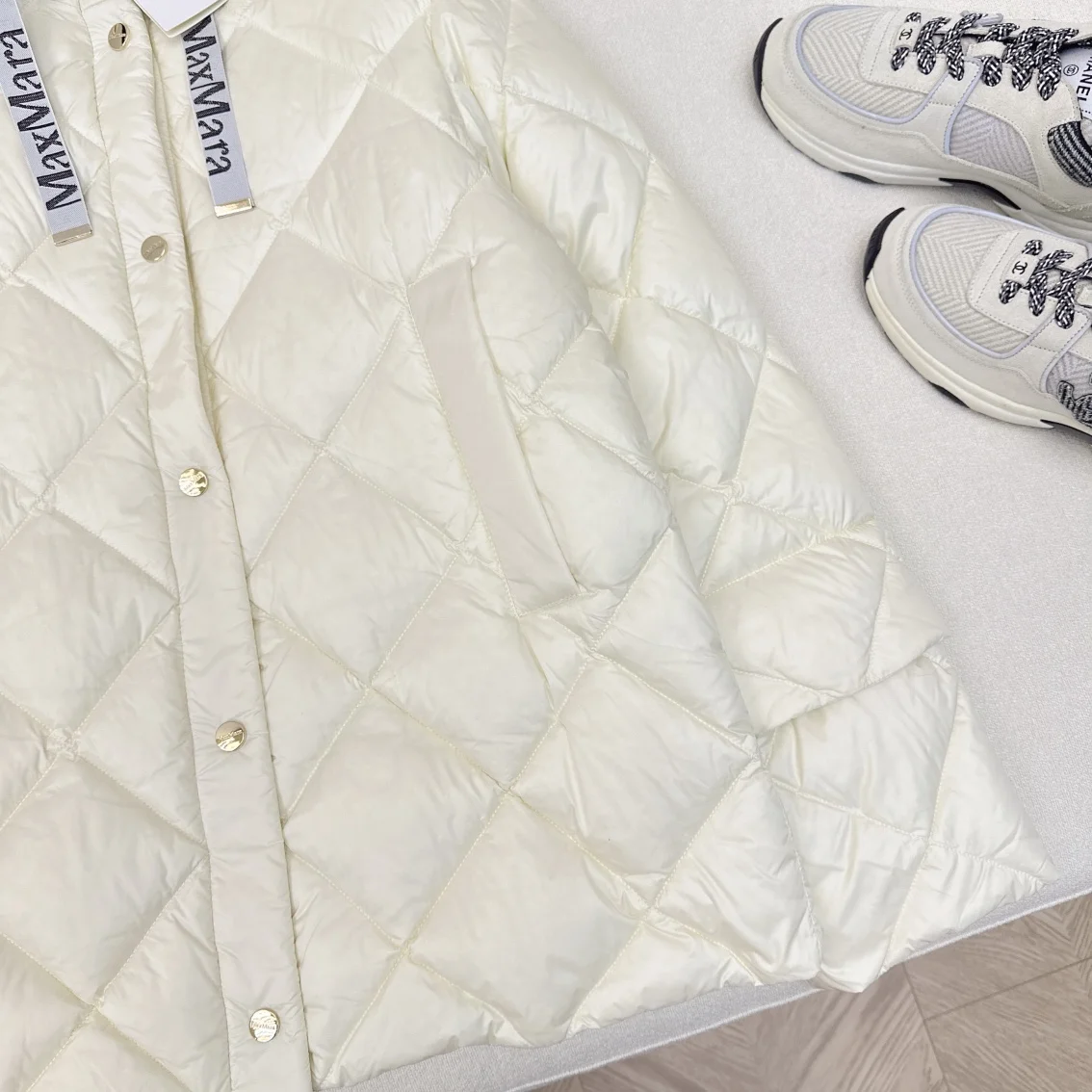 Seasonal Max Mara Down Jackets 165373