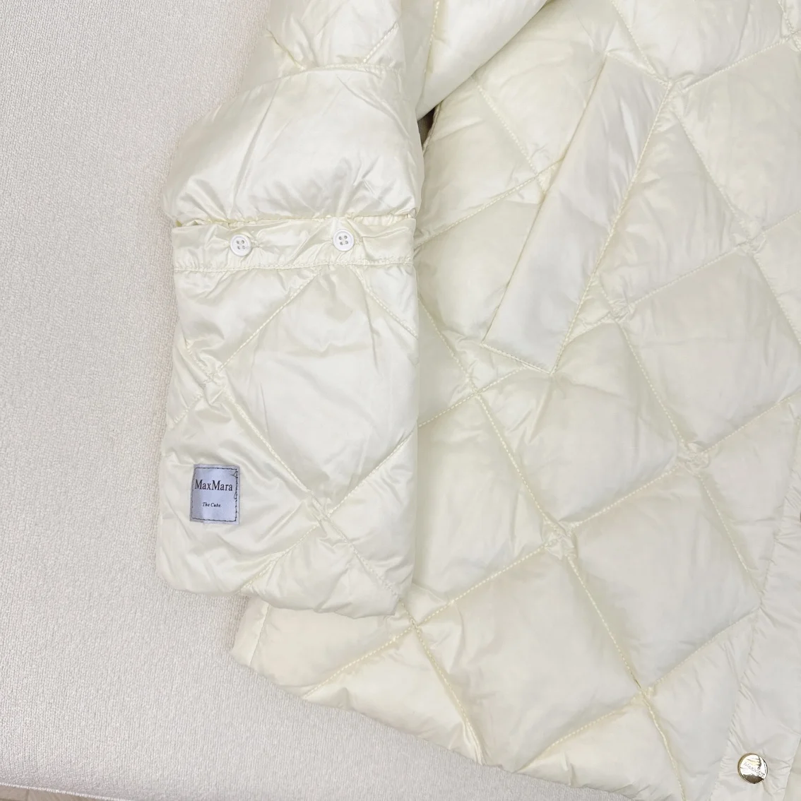 Seasonal Max Mara Down Jackets 165373