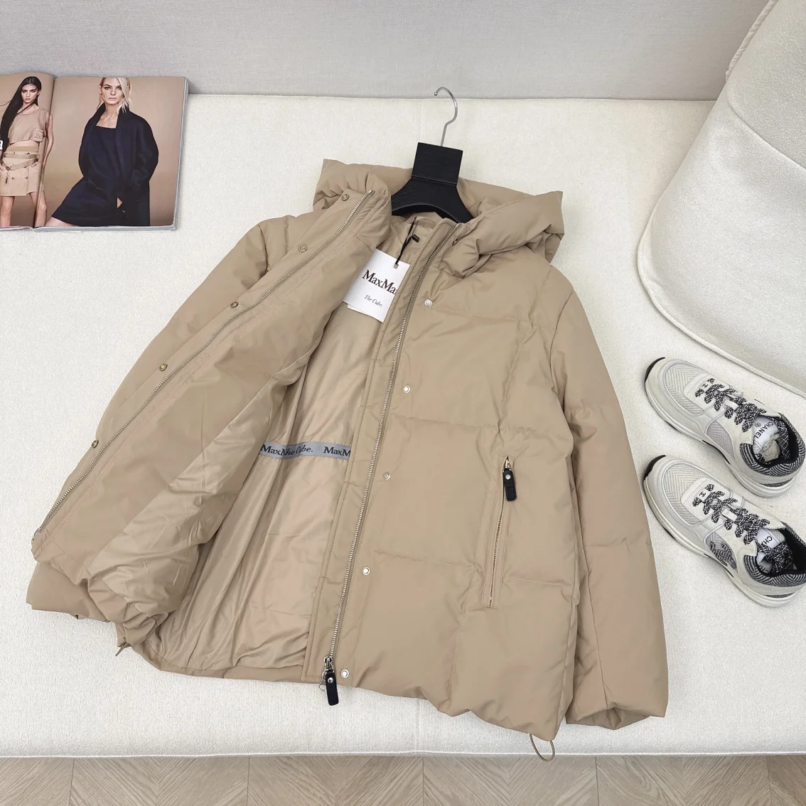 Max Mara Down Jackets Sleek 165370