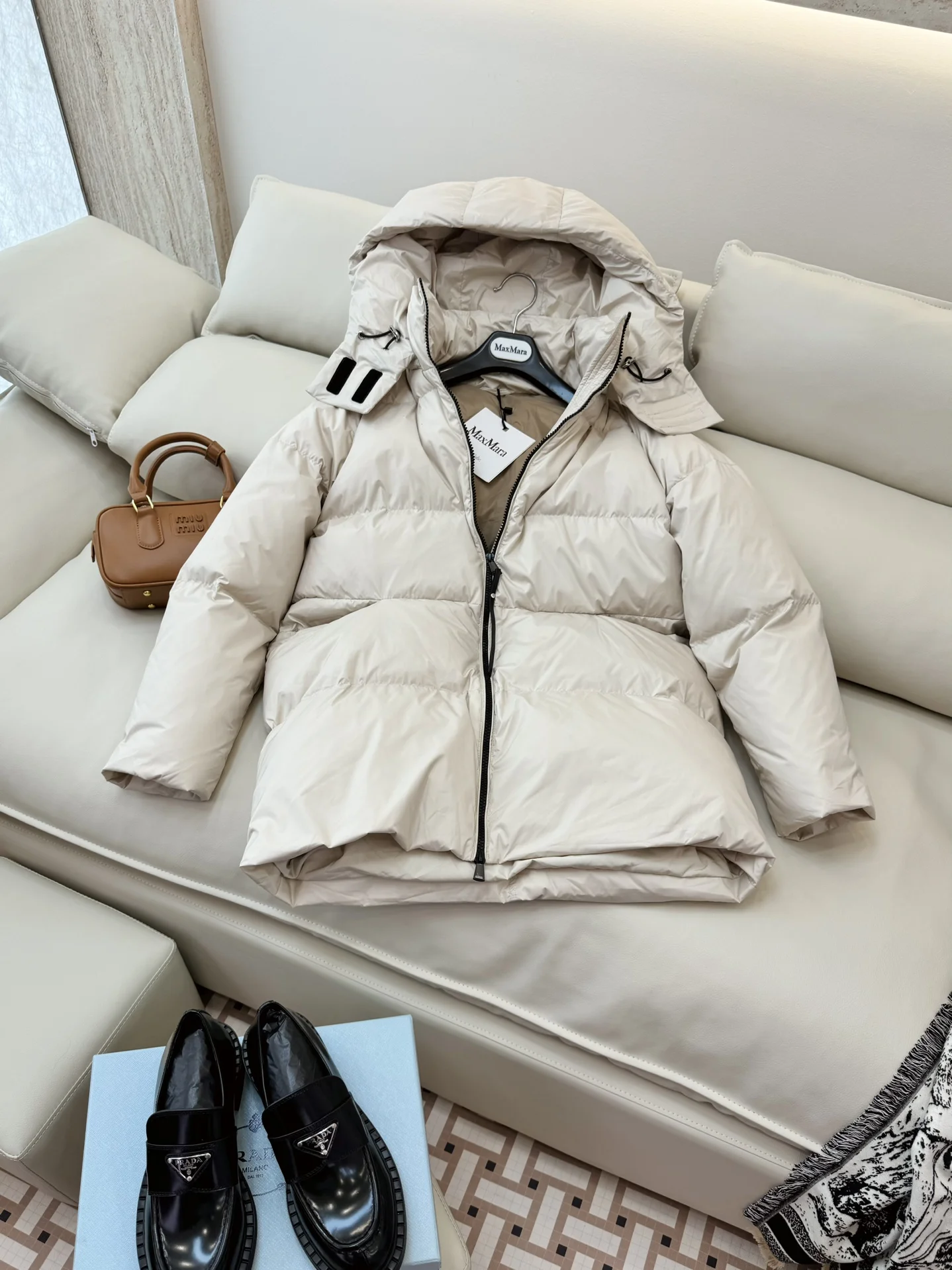 Max Mara Down Jackets Unique 165353