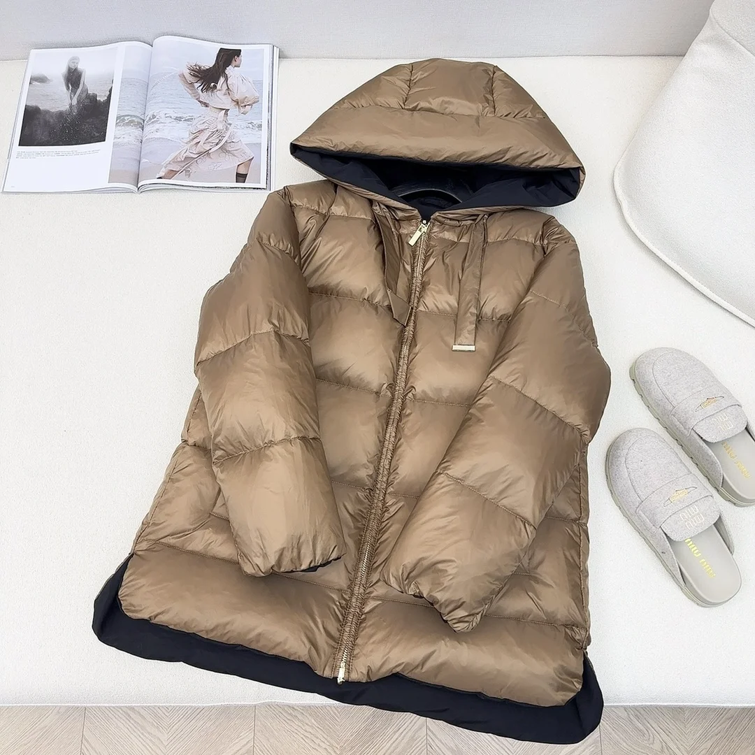 Trendsetting Max Mara Down Jackets 165347