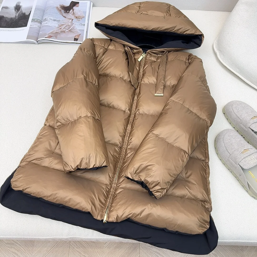 Trendsetting Max Mara Down Jackets 165347