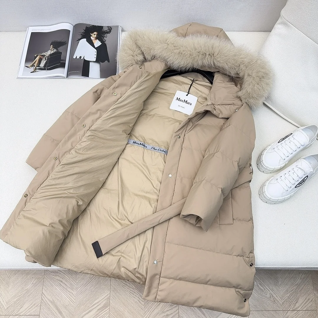 Max Mara Down Jackets Sophisticated 165343