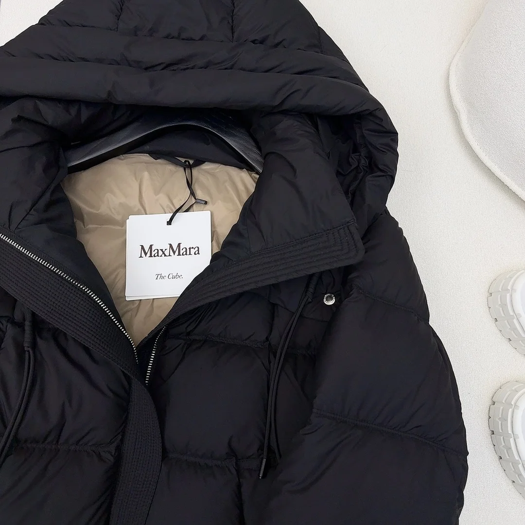 Max Mara Down Jackets Compact 165352