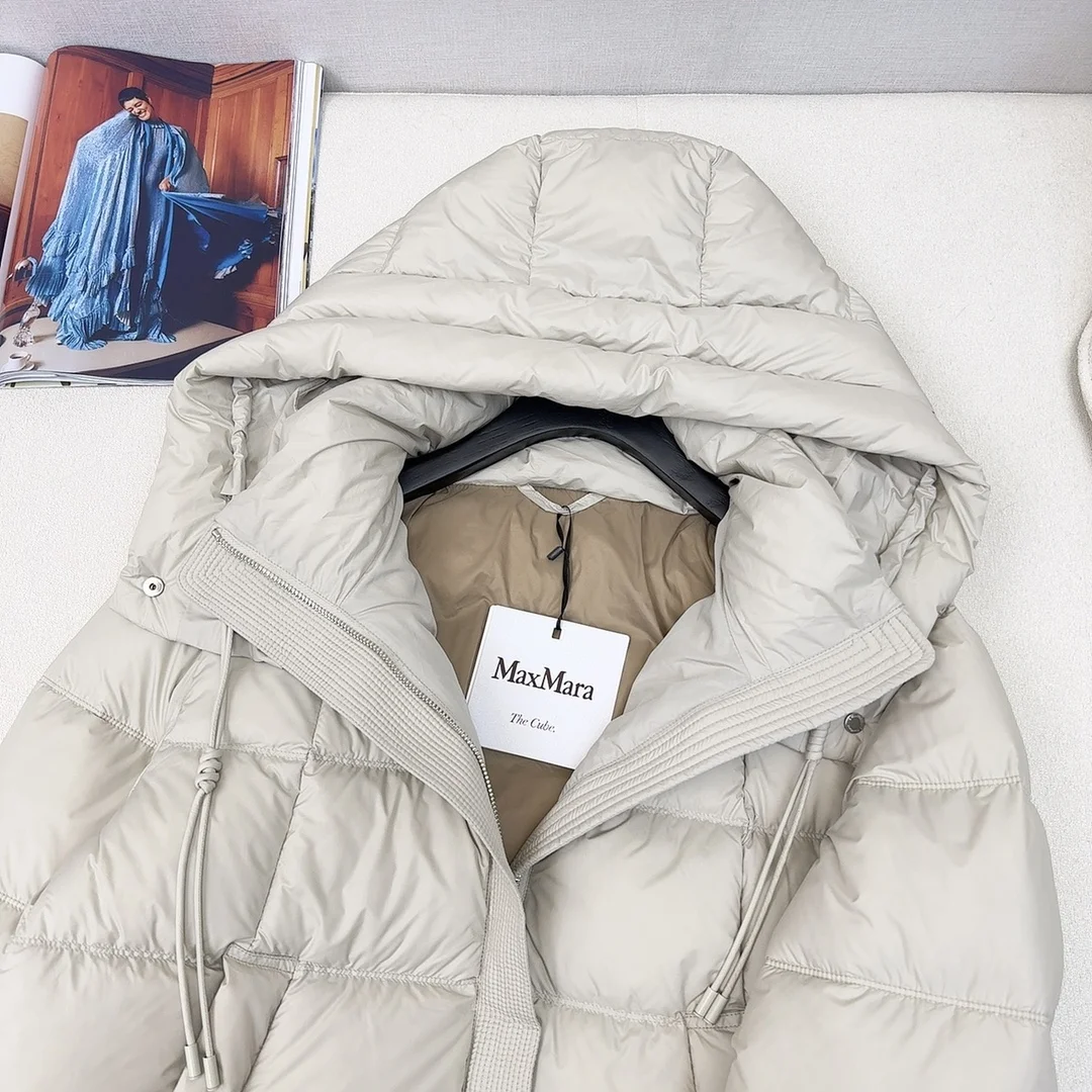 Seasonal Max Mara Down Jackets 165342