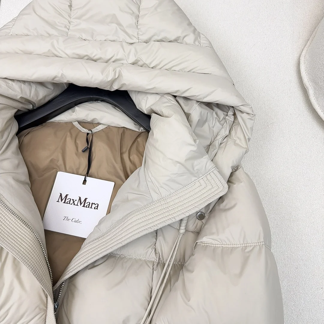 Seasonal Max Mara Down Jackets 165342