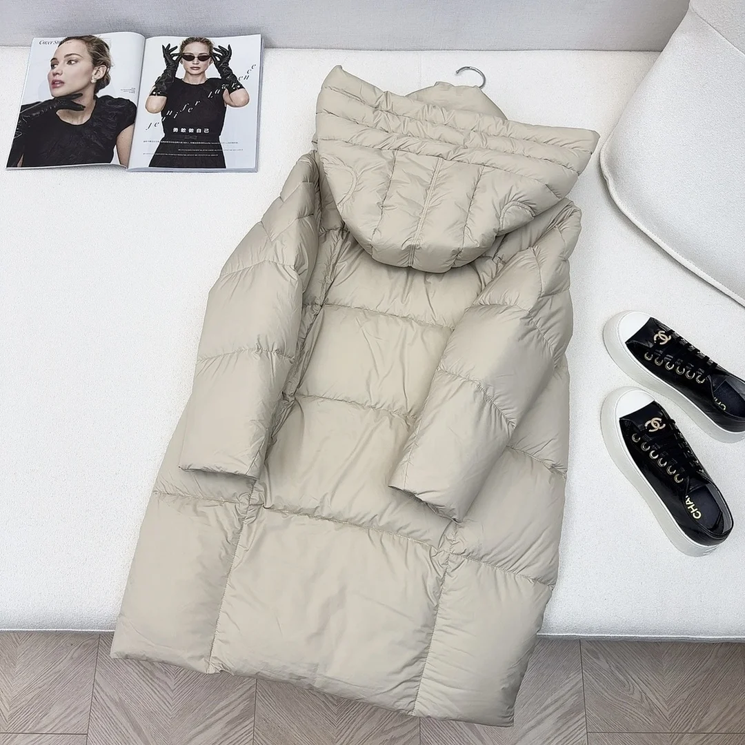 Max Mara Down Jackets Sleek 165344