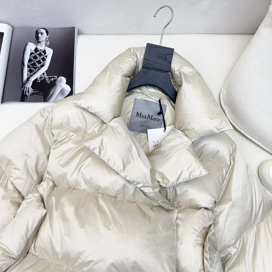 Max Mara Down Jackets Trendsetting 165322