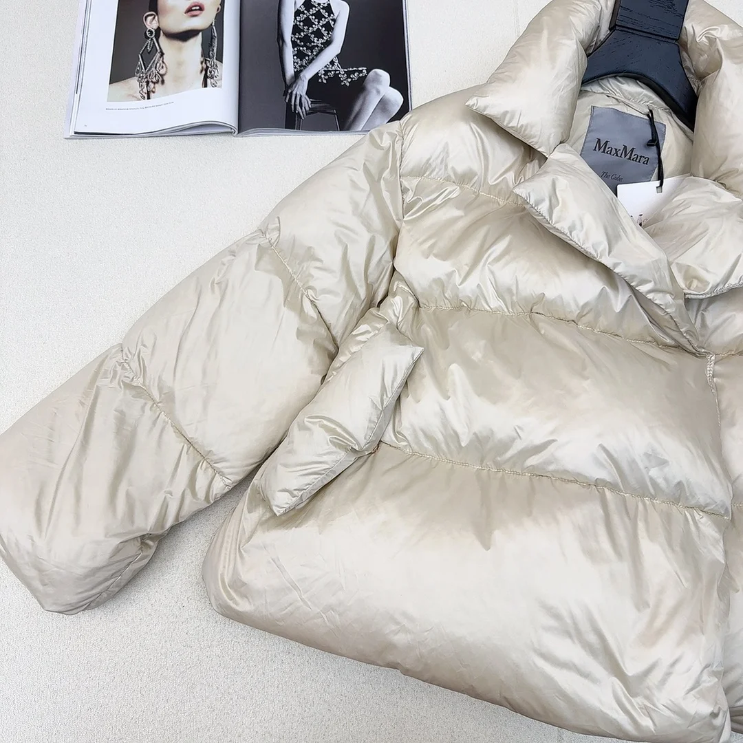 Max Mara Down Jackets Trendsetting 165322