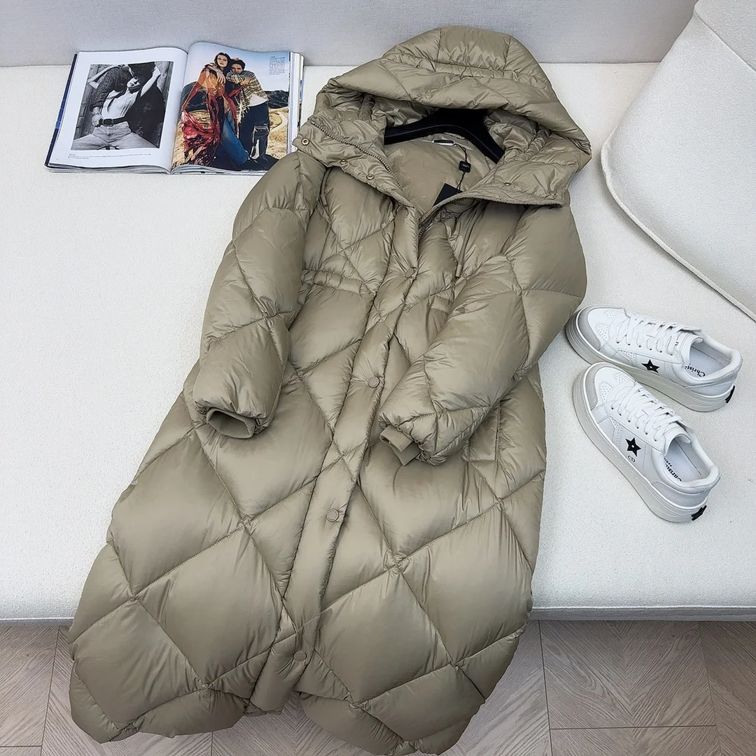 Max Mara Down Jackets Sporty 165310