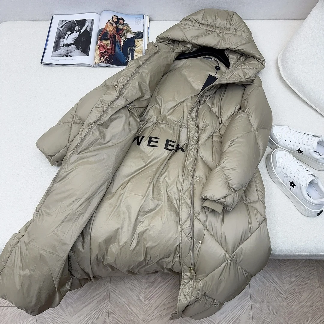 Max Mara Down Jackets Sporty 165310