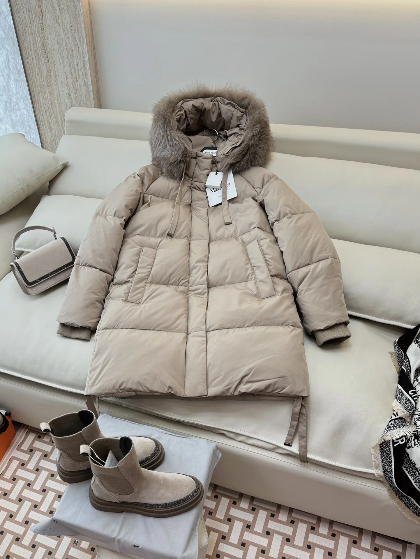Max Mara Down Jackets Attractive 165331