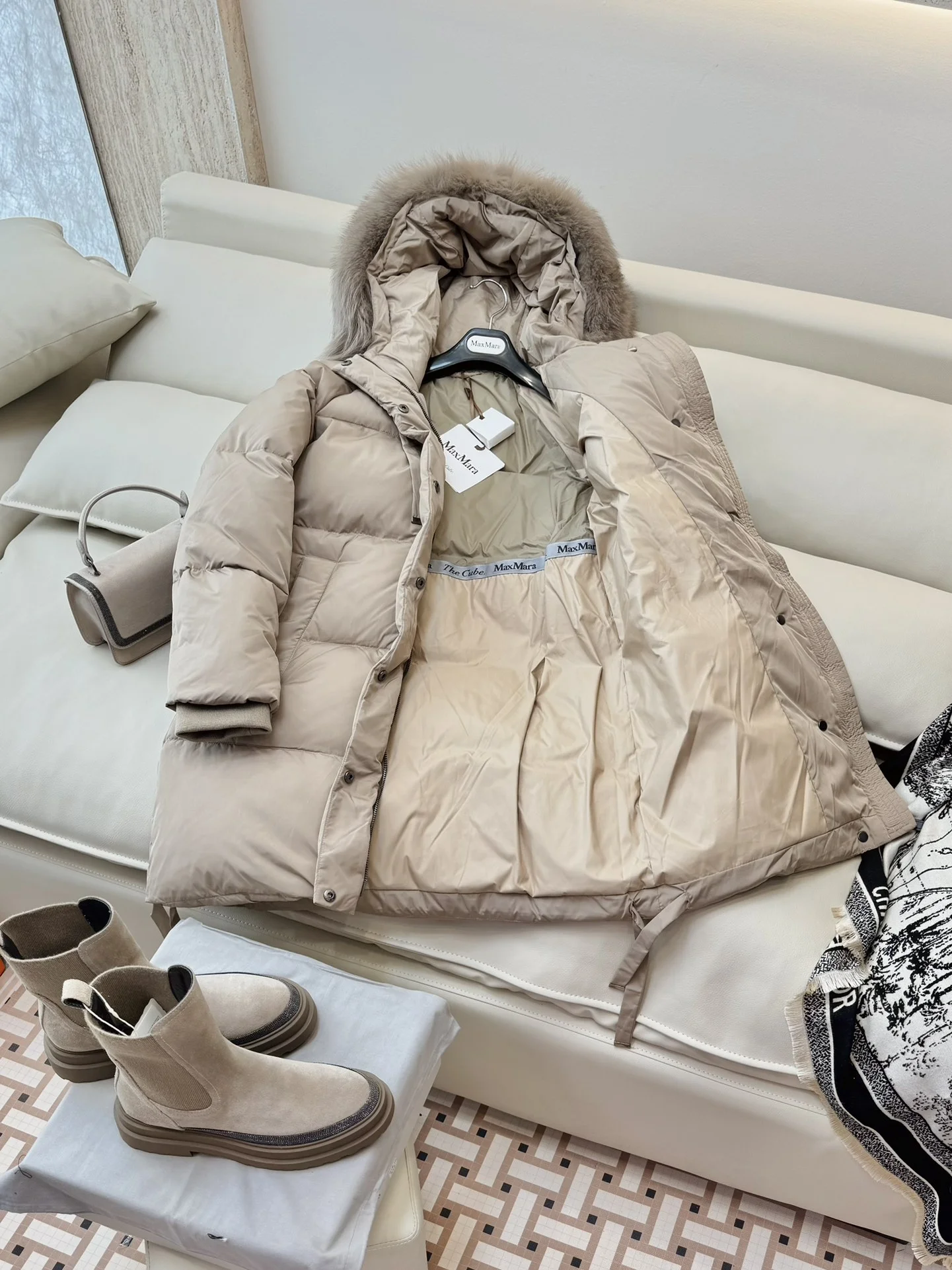 Max Mara Down Jackets Attractive 165331