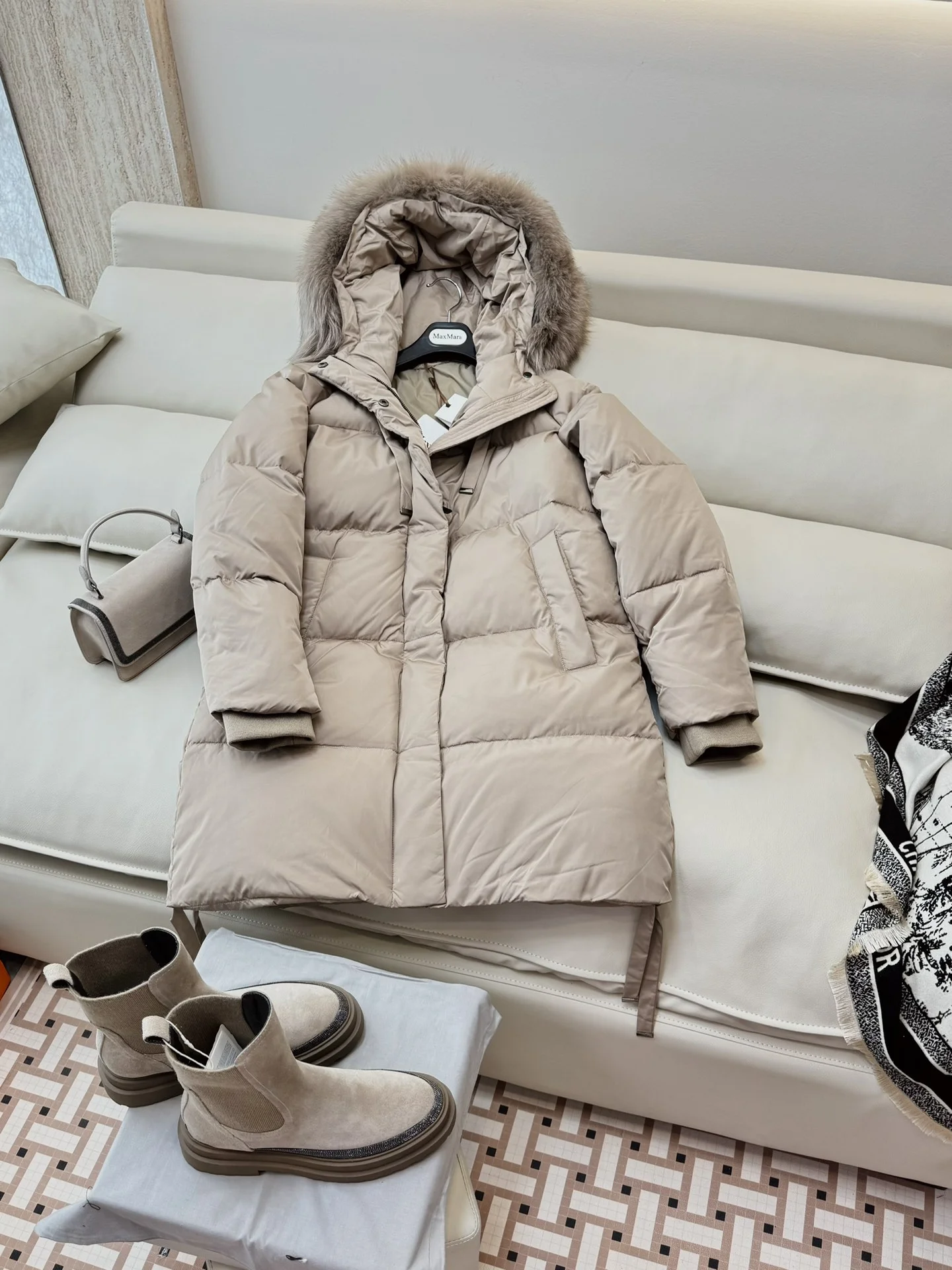 Max Mara Down Jackets Attractive 165331