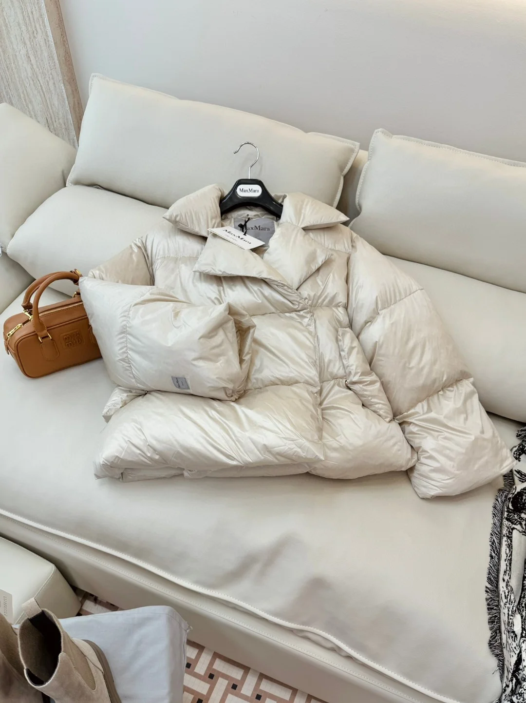 Max Mara Down Jackets Breathable 165285