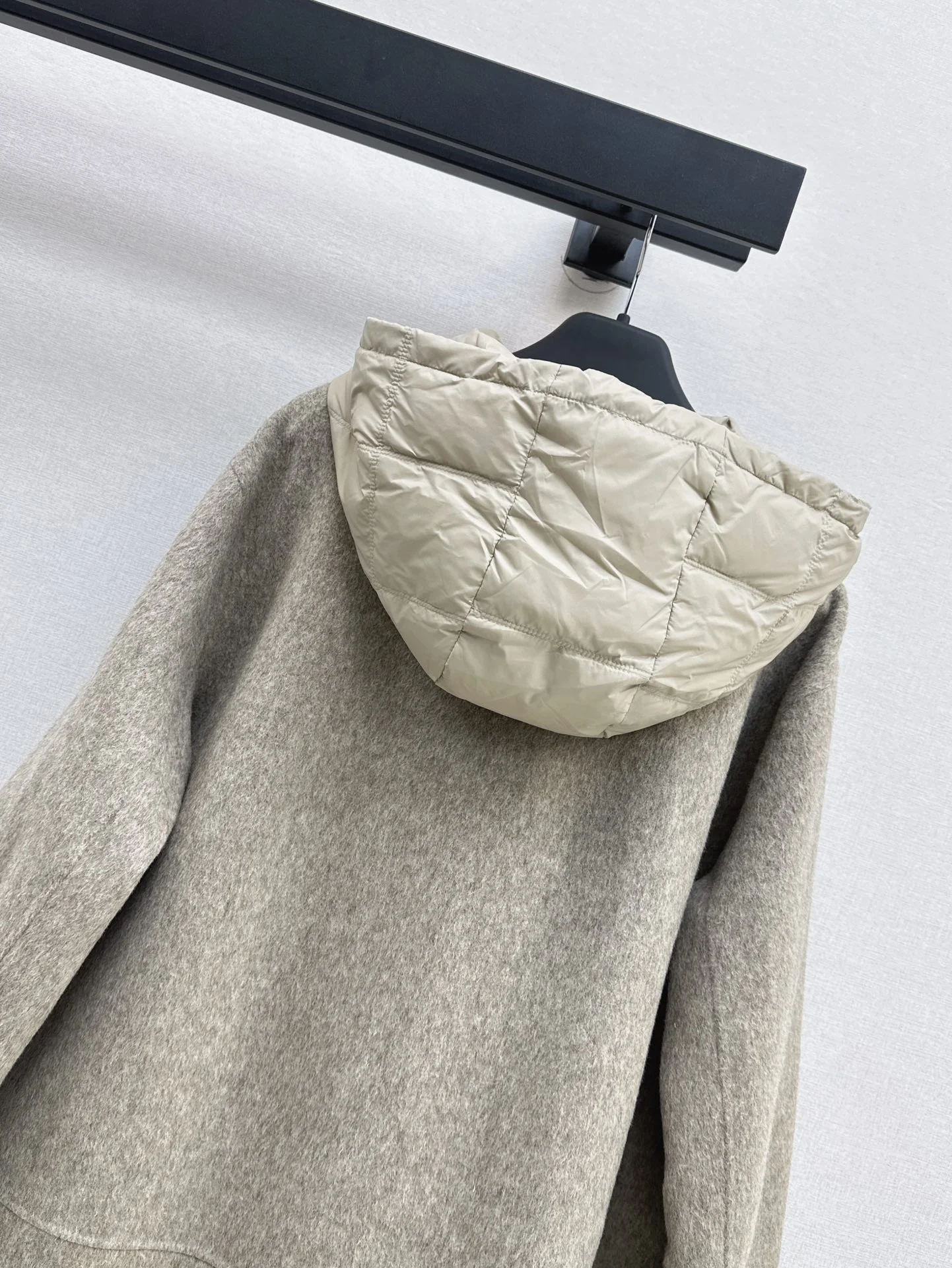 FreshLook Max Mara Down Jackets 165271