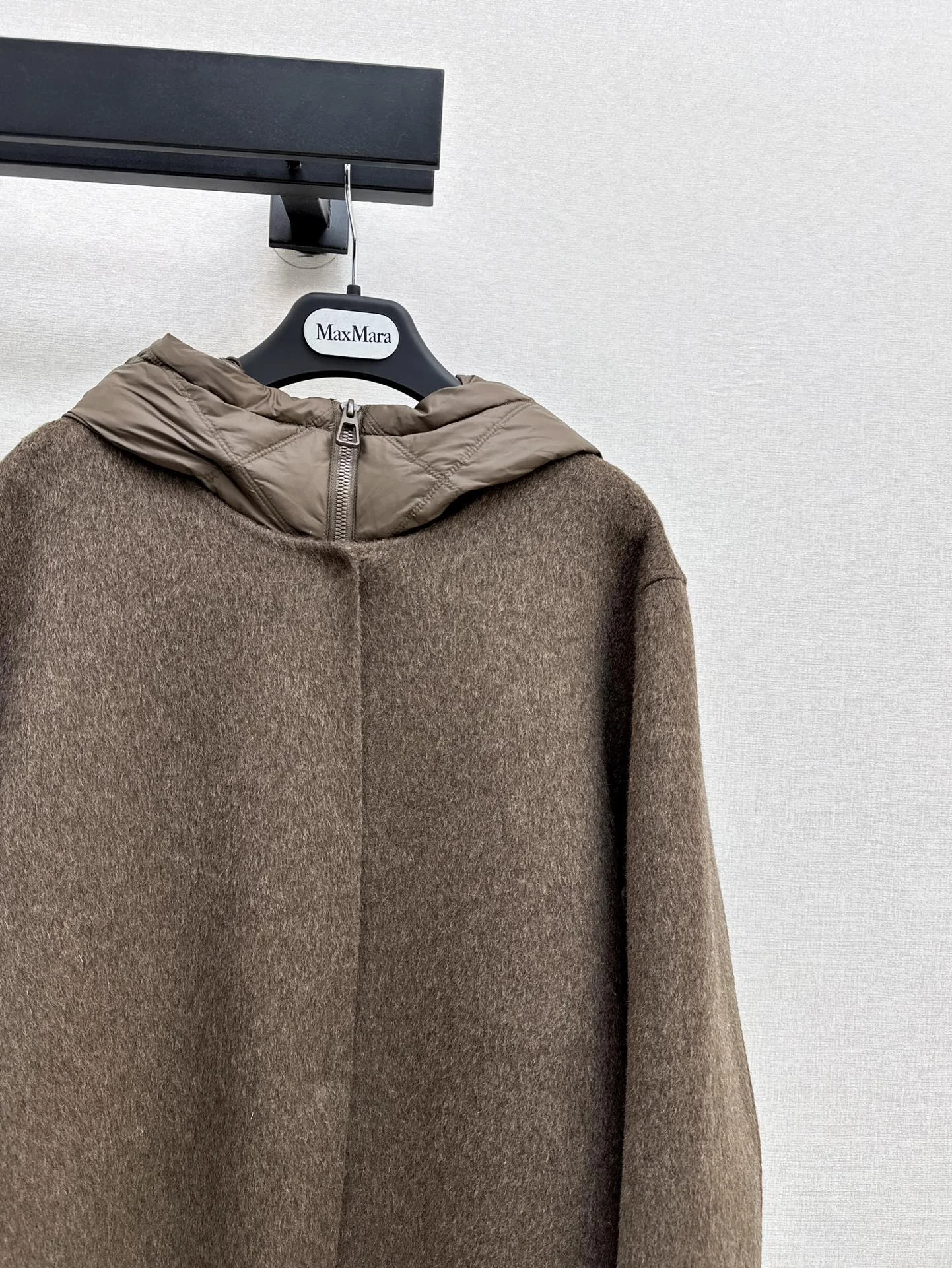 Max Mara Down Jackets WaterResistant 165302