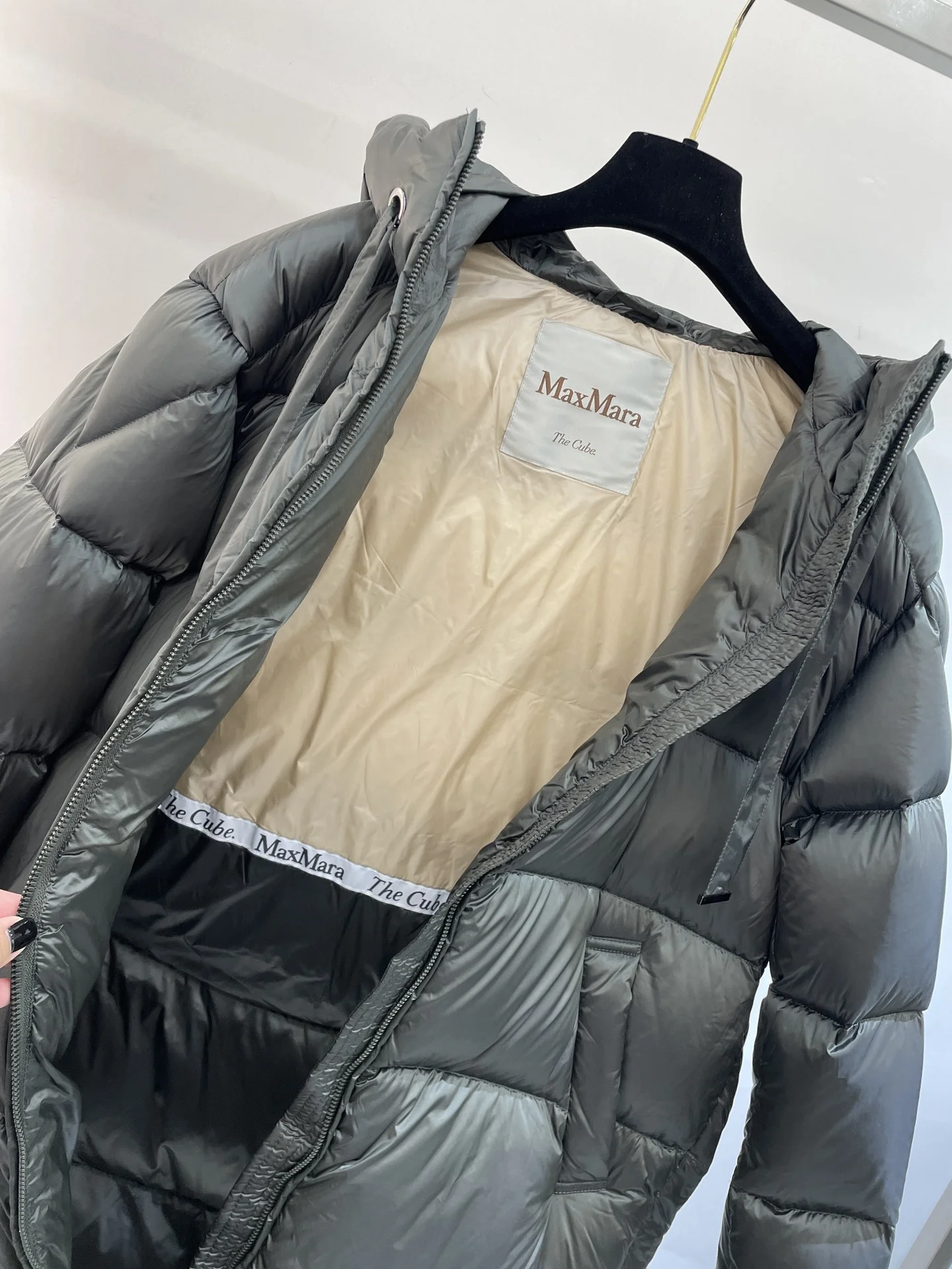 Max Mara Down Jackets TravelReady 165298