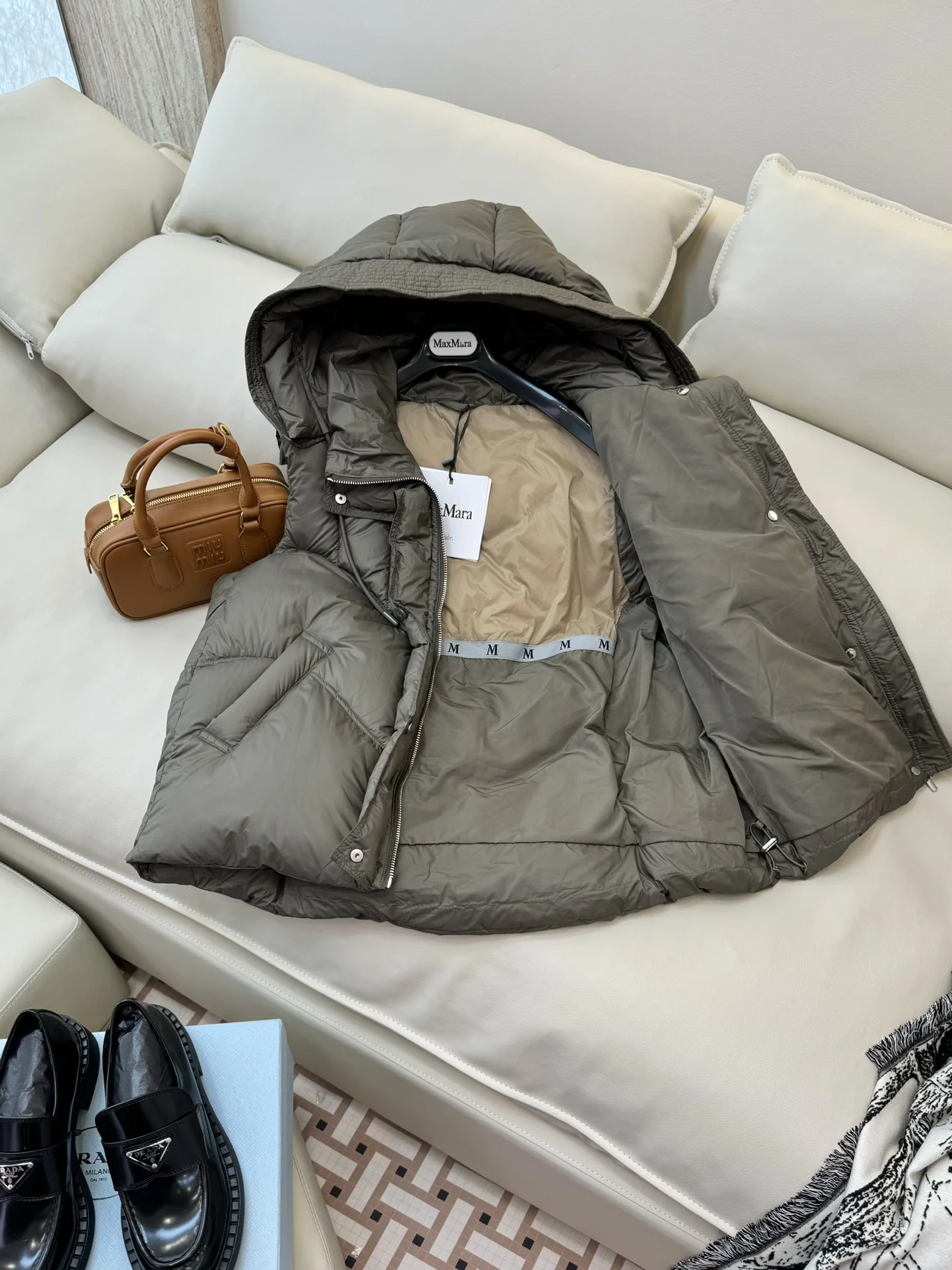 Max Mara Down Jackets Lightweight 165245