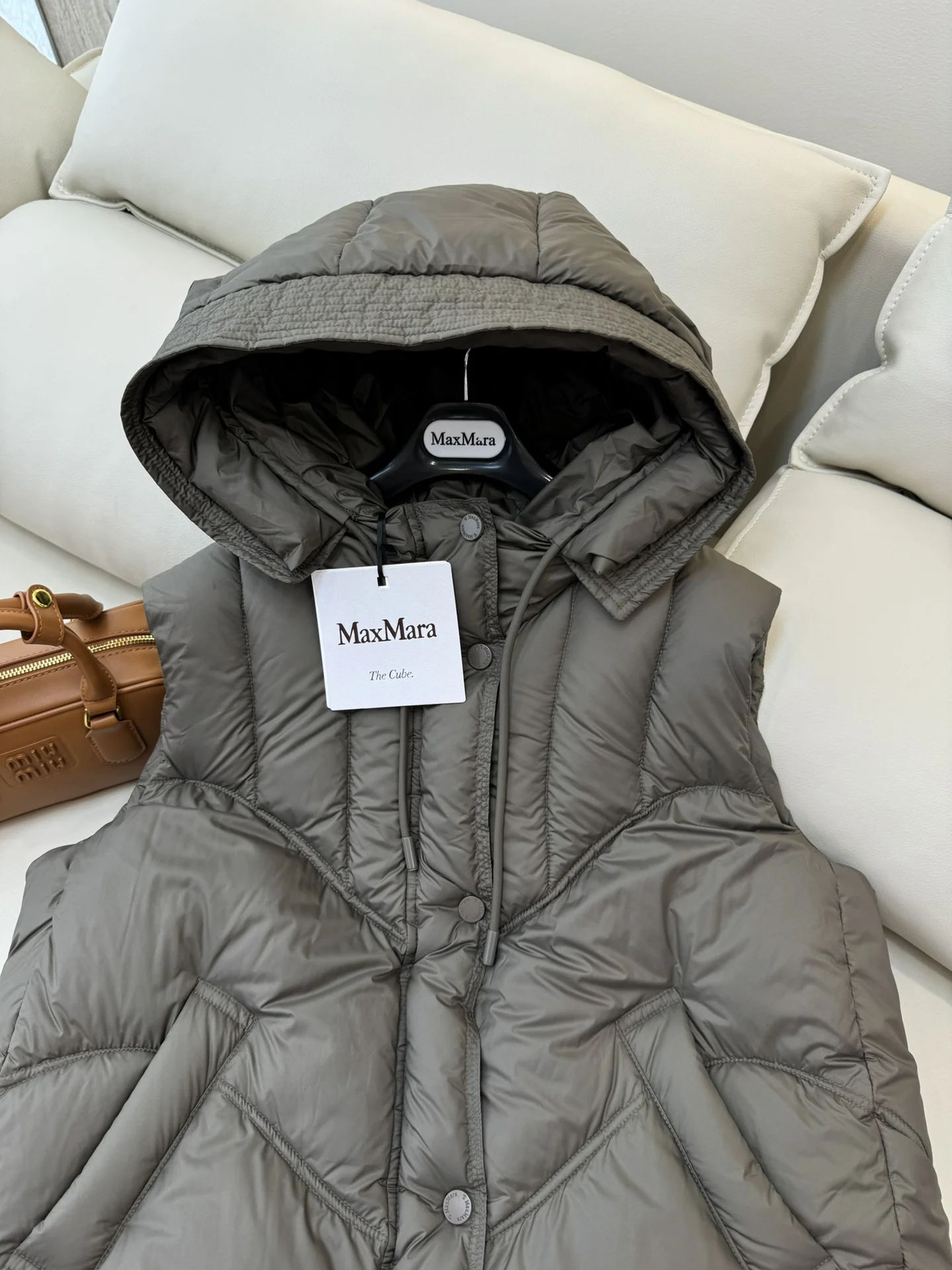 Max Mara Down Jackets Lightweight 165245