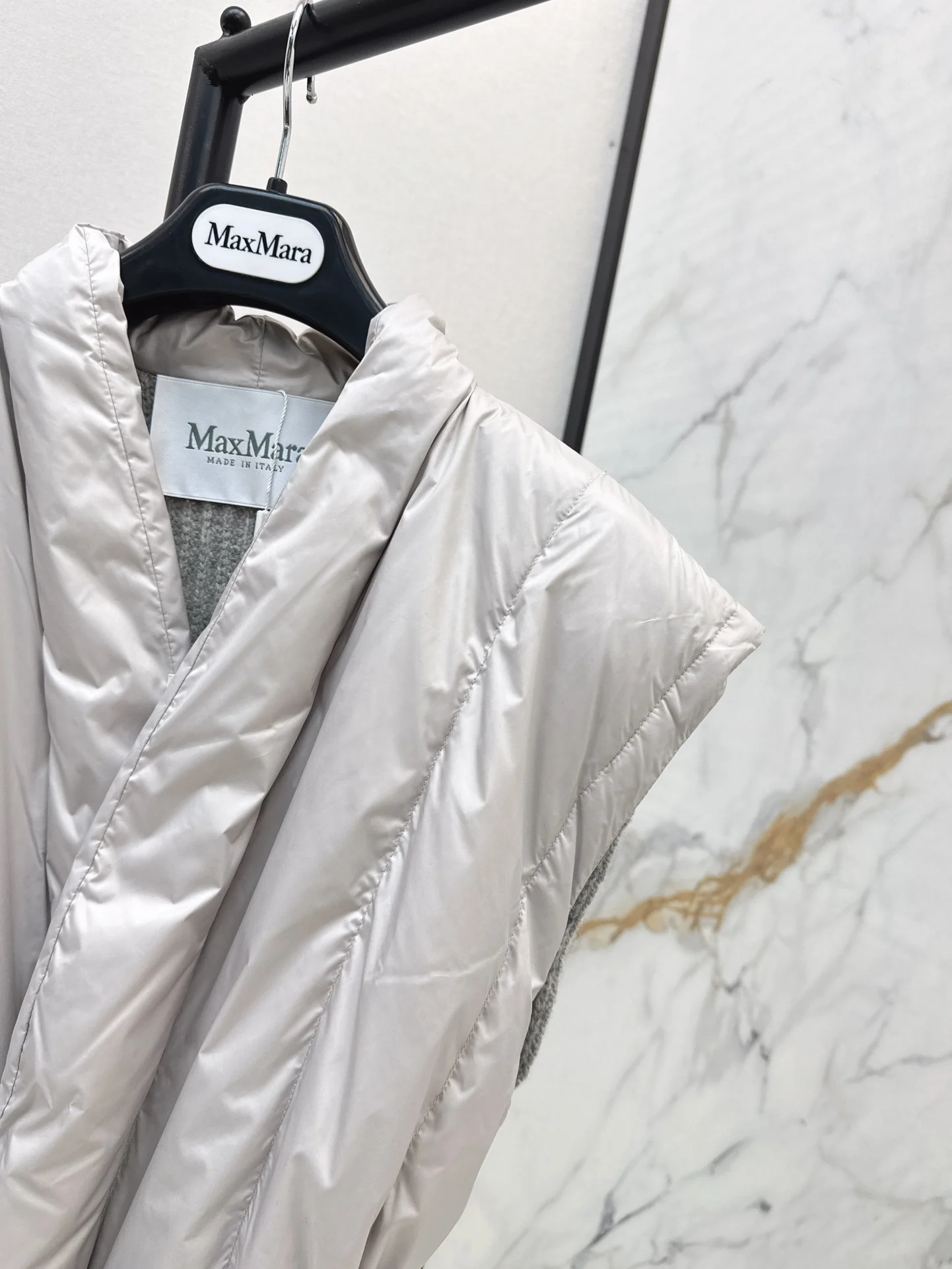 Max Mara Down Jackets Stretchable 165257