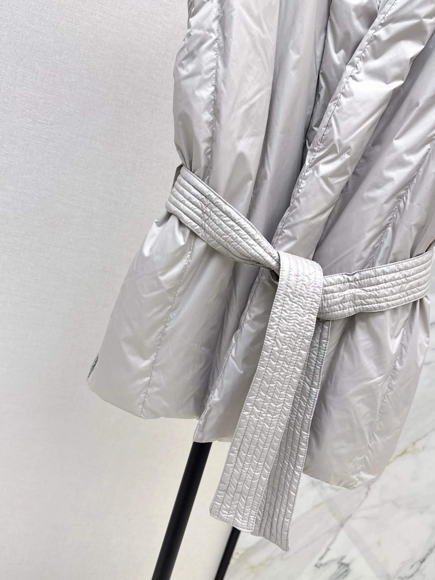 Max Mara Down Jackets Stretchable 165257