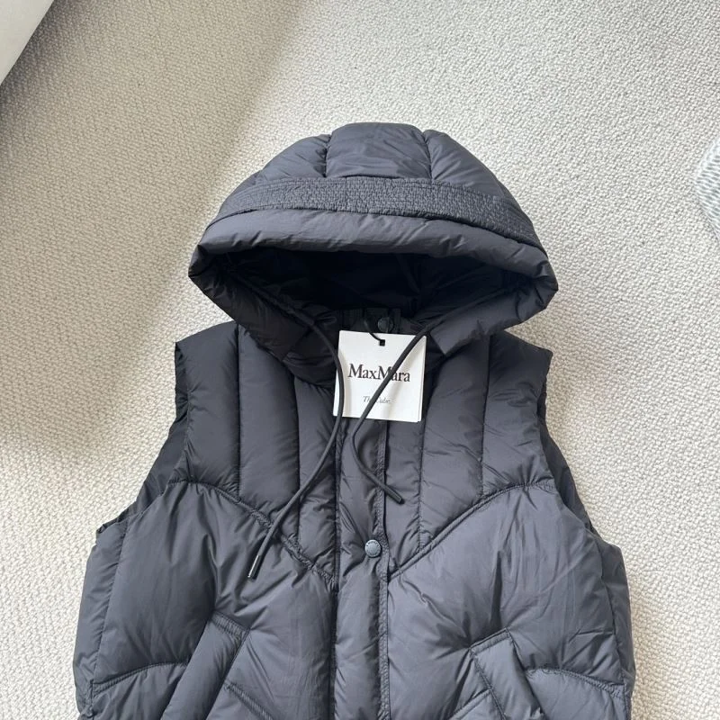 Max Mara Down Jackets Stylish 164951