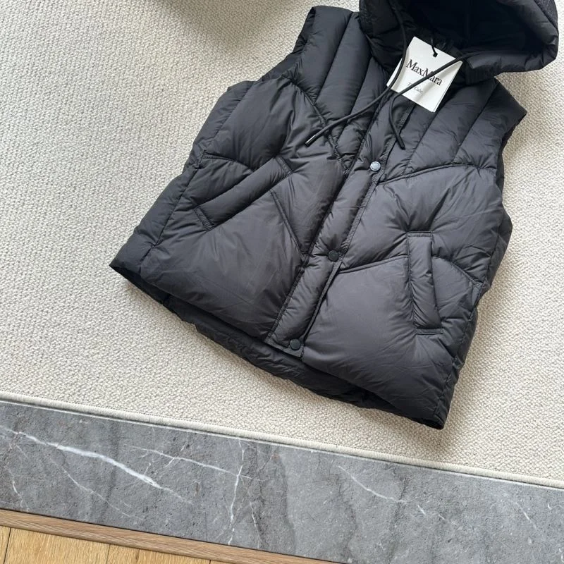 Max Mara Down Jackets Stylish 164951